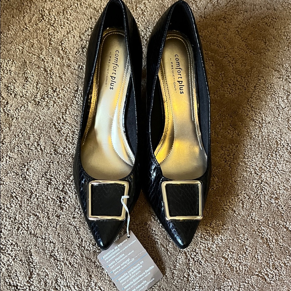 Comfort Plus by Predictions Black Heels with Gold Buckle